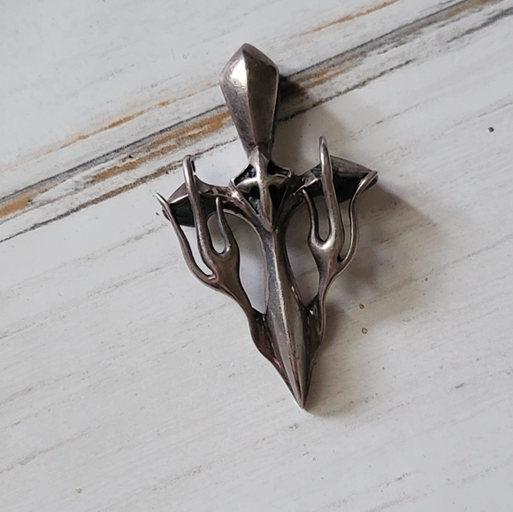 Heavy | 925 | Gothic Cross Pendant | EUC - Picture 1 of 9